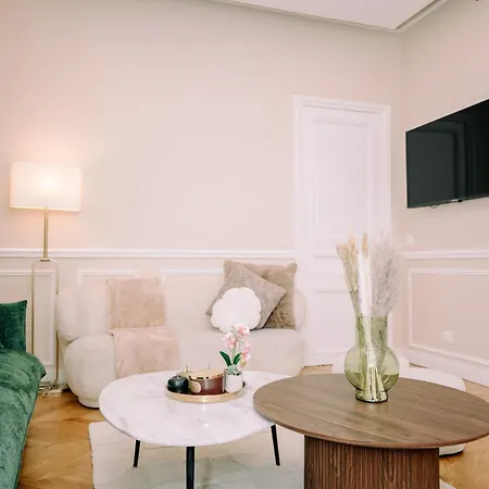 4p-1br - Eiffel Tower View - Fully Renovated - A-c Apartamento *
