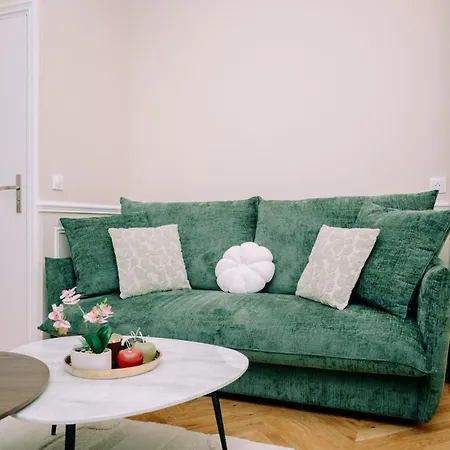 4p-1br - Eiffel Tower View - Fully Renovated - A-c Paris