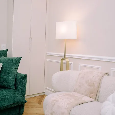 Apartment 4p-1br - Eiffel Tower View - Fully Renovated - A-c Paris