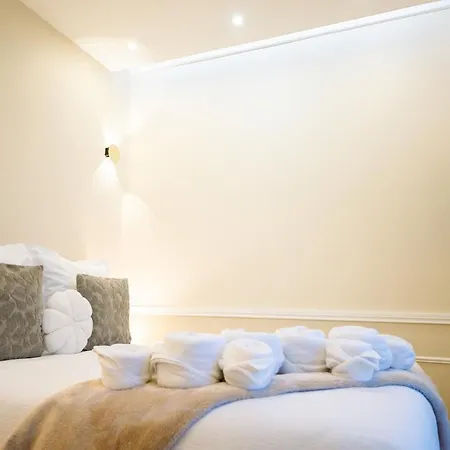Daire 4p-1br - Eiffel Tower View - Fully Renovated - A-c *
