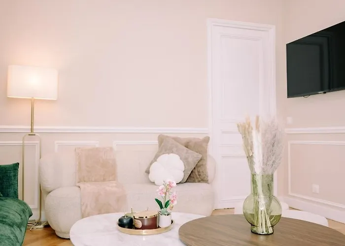 4p-1br - Eiffel Tower View - Fully Renovated - A-c Apartamento *