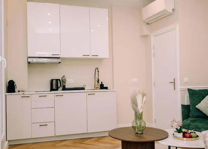 Apartamento 4p-1br - Eiffel Tower View - Fully Renovated - A-c *